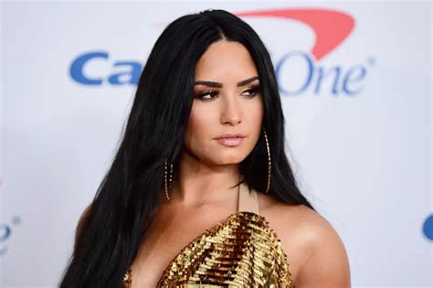 snapchat mudes|Demi Lovato’s nude photos leak after her Snapchat is hacked